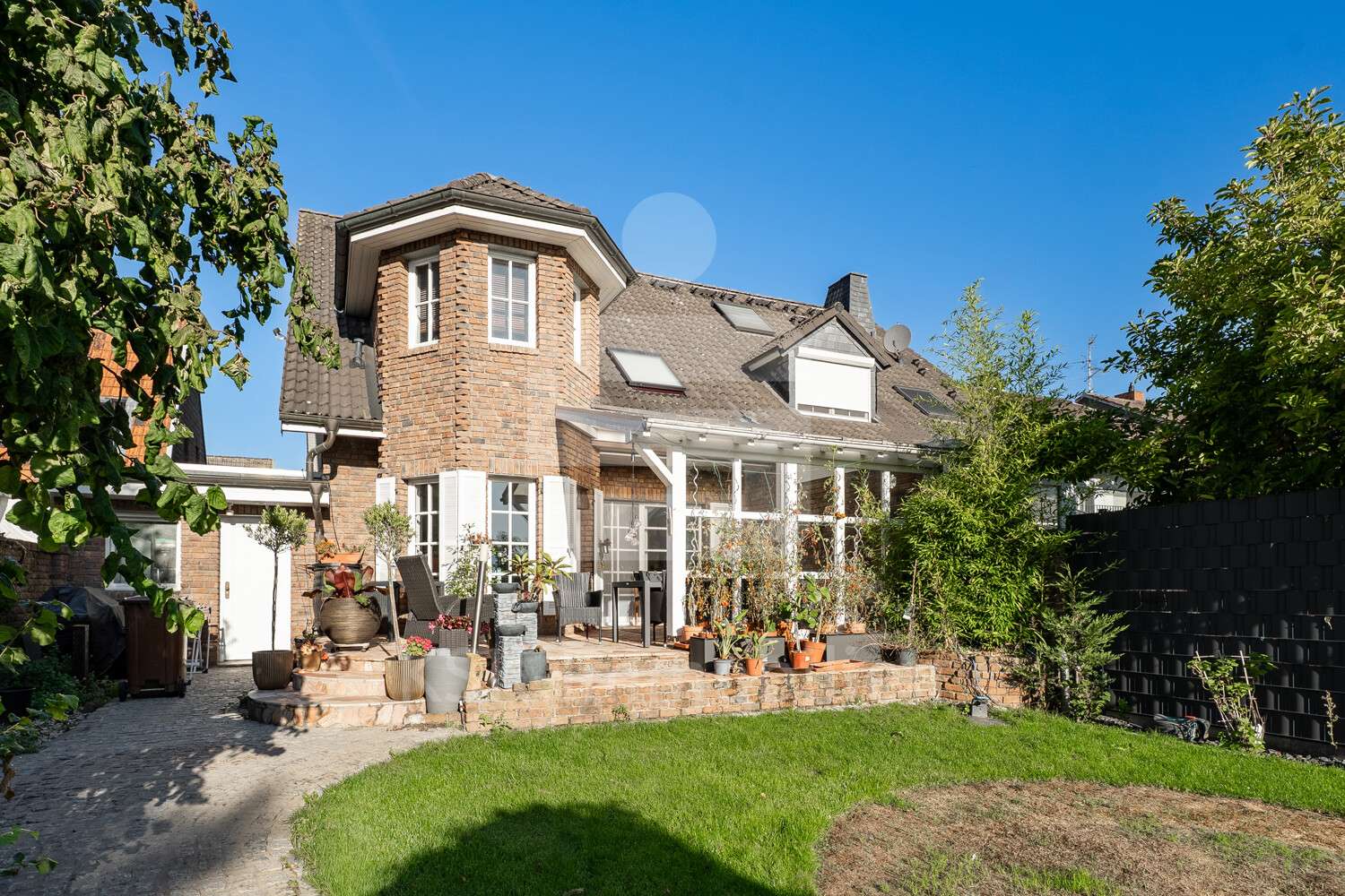 Außenansicht Außenansicht - Doppelhaushälfte in 50374 Erftstadt / Friesheim mit 168m² kaufen