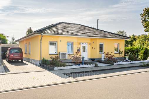 Außenaufnahme - Bungalow in 50171 Kerpen mit 109m² kaufen