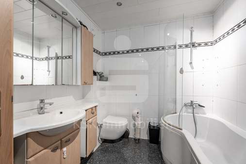 Badezimmer - Etagenwohnung in 50321 Brühl mit 87m² kaufen