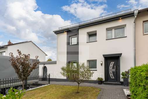 Vorderansicht Vorderansicht - Doppelhaushälfte in 53879 Euskirchen mit 105m² kaufen