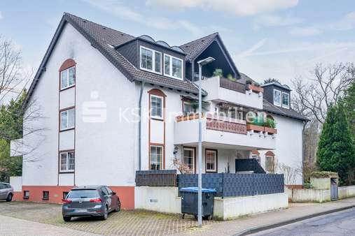 Außenansicht - Erdgeschosswohnung in 51427 Bergisch Gladbach / Refrath mit 64m² kaufen