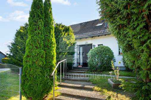 Außenansicht - Einfamilienhaus in 51789 Lindlar mit 203m² kaufen