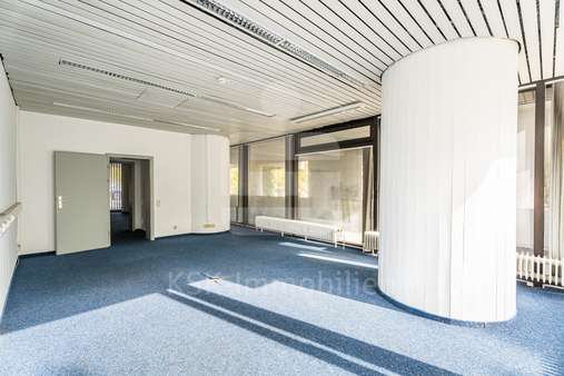 Zimmer  - Bürofläche in 50939 Köln mit 0m² kaufen