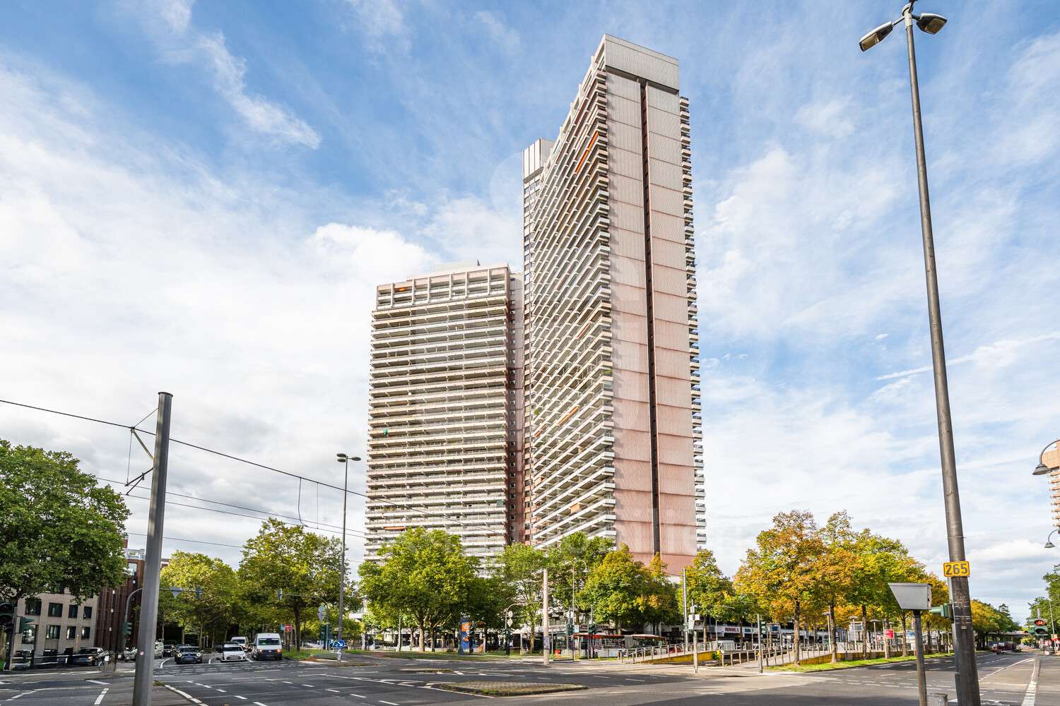 Außenaufnahme  - Bürofläche in 50939 Köln mit 0m² kaufen