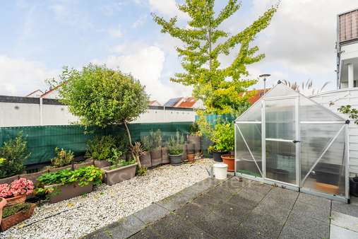 Terrasse  - Erdgeschosswohnung in 50859 Köln mit 60m² kaufen