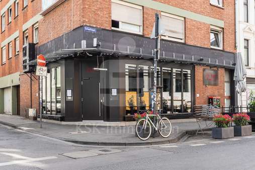 Außenaufnahme  - Haus in 50676 Köln mit 535m² als Kapitalanlage kaufen