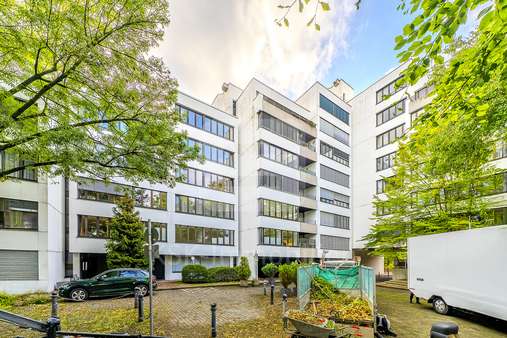 Außenansicht Außenansicht - Etagenwohnung in 53117 Bonn mit 104m² kaufen