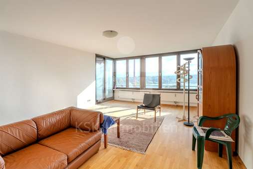 Wohnzimmer Wohnzimmer - Etagenwohnung in 53117 Bonn mit 104m² kaufen