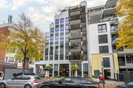 Außenaufnahme  - Etagenwohnung in 50668 Köln mit 69m² kaufen