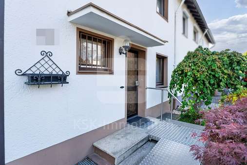 Eingang - Einfamilienhaus in 50321 Brühl mit 100m² kaufen