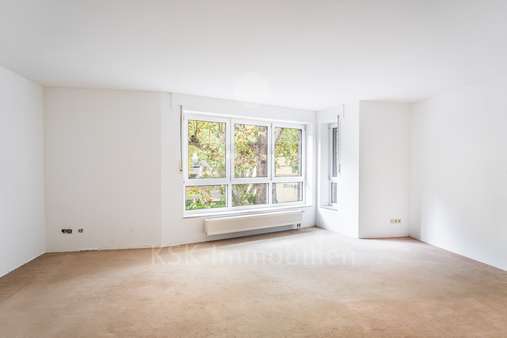 Wohnzimmer  - Etagenwohnung in 50226 Frechen mit 62m² kaufen