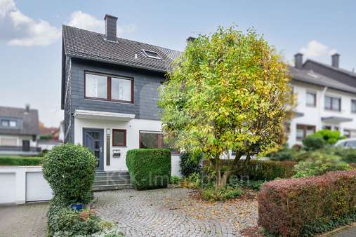 Außenansicht Außenansicht - Reiheneckhaus in 51515 Kürten mit 166m² kaufen