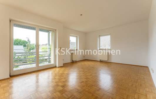 Wohn- und Esszimmer  - Etagenwohnung in 53721 Siegburg-Kaldauen mit 88m² kaufen