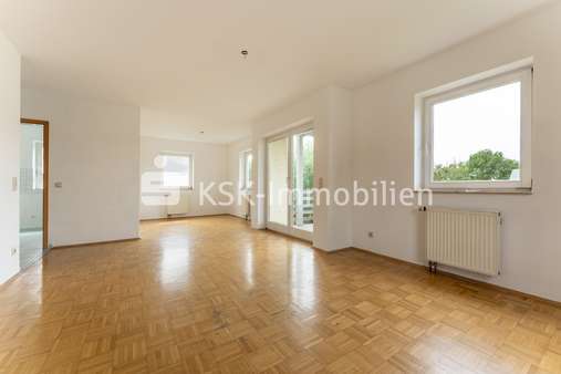 Wohn- und Esszimmer  - Etagenwohnung in 53721 Siegburg-Kaldauen mit 88m² kaufen