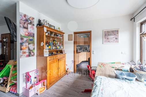 Wohnzimmer - Bungalow in 50126 Bergheim mit 84m² kaufen
