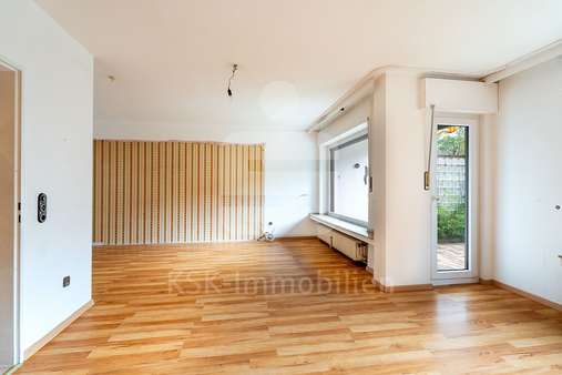 Wohnzimmer Erdgeschoss - Reihenendhaus in 50767 Köln mit 106m² kaufen