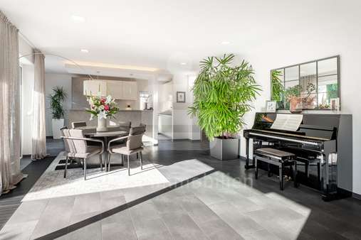 Wohn- und Esszimmer  - Einfamilienhaus in 50374 Erftstadt / Lechenich mit 126m² kaufen