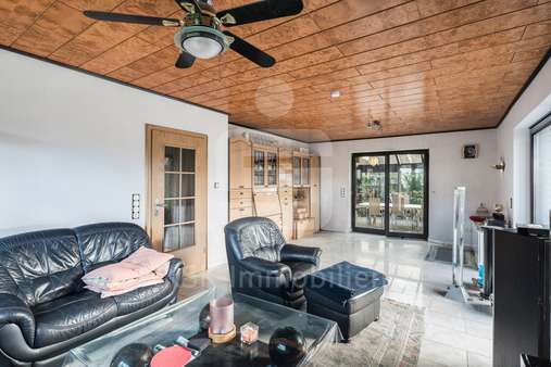 Wohnzimmer Erdgeschoss - Einfamilienhaus in 51570 Windeck mit 163m² kaufen