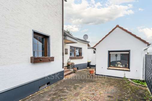 Außenaufnahme  - Einfamilienhaus in 50354 Hürth mit 89m² kaufen