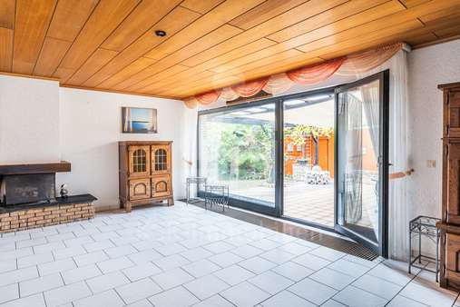 EG Wohnzimmer - Reiheneckhaus in 50259 Pulheim mit 103m² kaufen