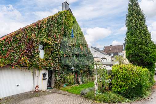 Hinterhaus - Mehrfamilienhaus in 51465 Bergisch Gladbach mit 431m² kaufen