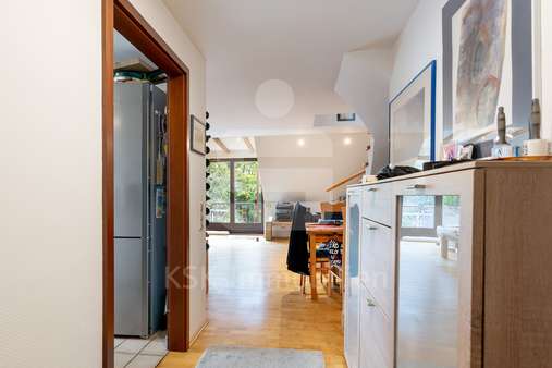 Flur Flur - Maisonette-Wohnung in 50354 Hürth mit 84m² kaufen