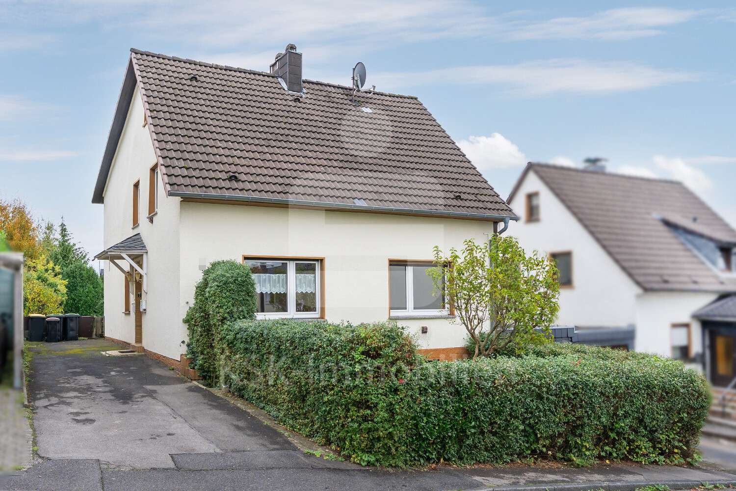 Außenansicht Außenansicht - Einfamilienhaus in 51789 Lindlar mit 156m² kaufen