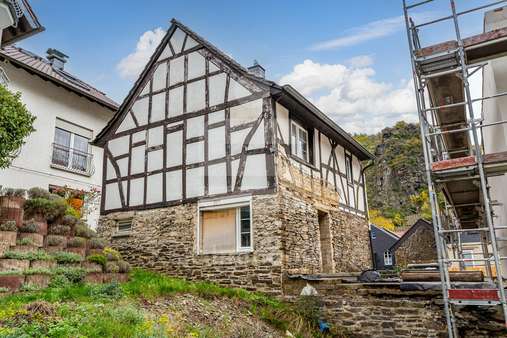 Außenansicht Außenansicht - Einfamilienhaus in 53505 Altenahr mit 80m² kaufen