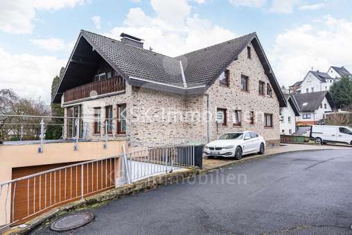 Seitenansicht - Einfamilienhaus in 51597 Morsbach mit 366m² kaufen