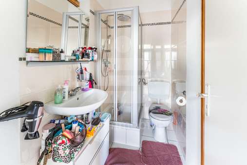 Badezimmer Erdgeschoss - Einfamilienhaus in 50321 Brühl mit 180m² kaufen