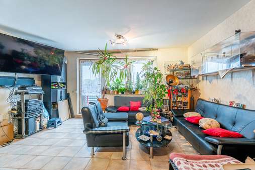 Wohnzimmer - Etagenwohnung in 53757 Sankt Augustin / Menden (Rheinland) mit 42m² kaufen