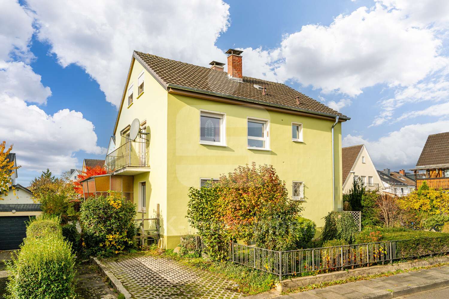 Aussenansicht - Zweifamilienhaus in 53359 Rheinbach mit 130m² kaufen