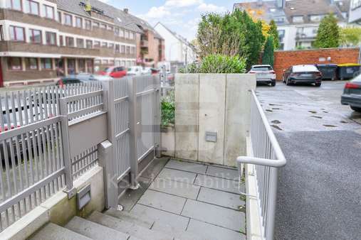 Außenansicht - Etagenwohnung in 50676 Köln mit 104m² kaufen