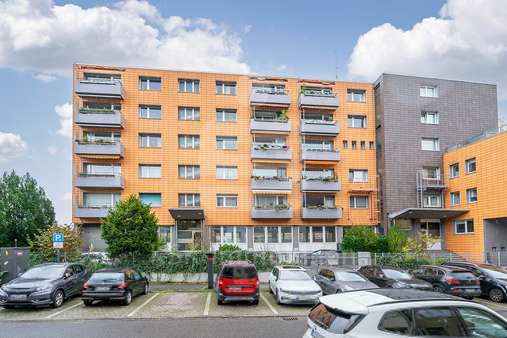 Außenansicht - Etagenwohnung in 50676 Köln mit 104m² kaufen