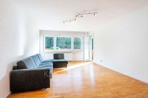 Wohnzimmer - Etagenwohnung in 51469 Bergisch Gladbach / Paffrath mit 79m² kaufen