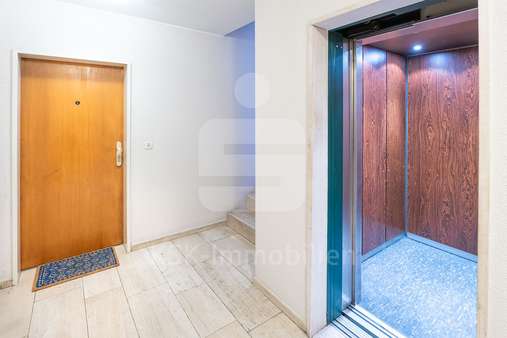 Fahrstuhl - Etagenwohnung in 50858 Köln mit 128m² kaufen