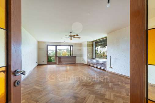 Wohnzimmer Erdgeschoss Wohnzimmer Erdgeschoss - Einfamilienhaus in 51399 Burscheid mit 264m² kaufen