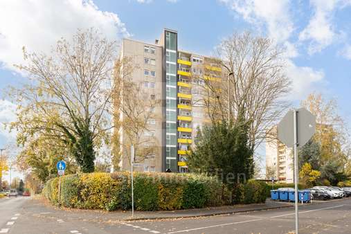 Außenansicht - Etagenwohnung in 50374 Erftstadt / Liblar mit 60m² kaufen