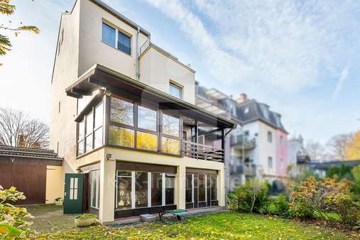 Außenansicht - Mehrfamilienhaus in 51103 Köln mit 213m² kaufen