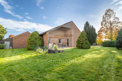 Außenansicht - Einfamilienhaus in 50189 Elsdorf mit 130m² kaufen