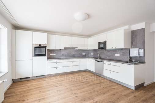 Küche Erdgeschoss - Zweifamilienhaus in 50769 Köln / Roggendorf/Thenhoven mit 305m² kaufen