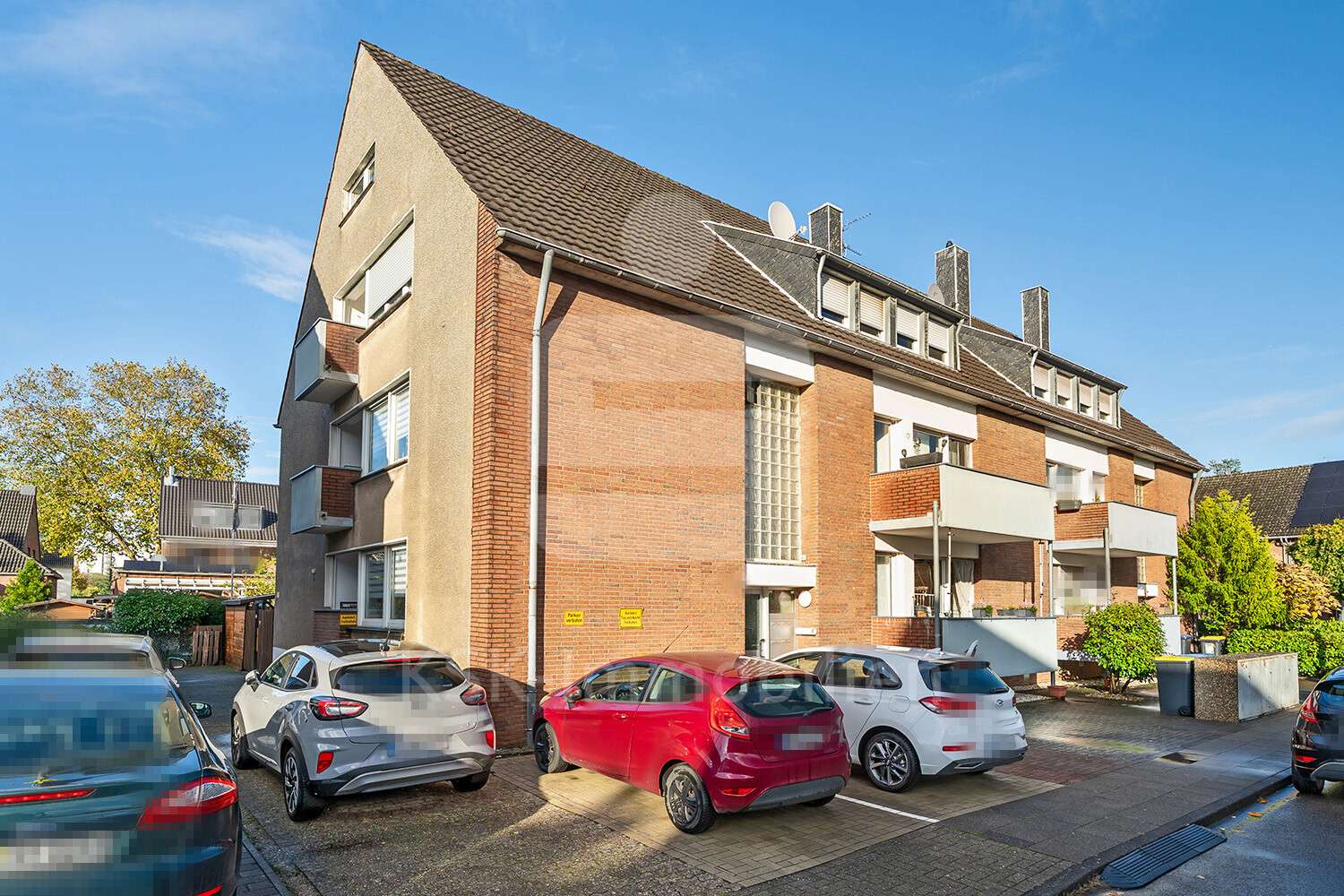 Außenansicht Außenansicht - Mehrfamilienhaus in 50769 Köln mit 368m² als Kapitalanlage kaufen