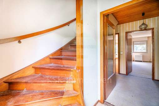 Eingangsbereich Erdgeschoss Eingangsbereich Erdgeschoss - Einfamilienhaus in 51491 Overath mit 190m² kaufen