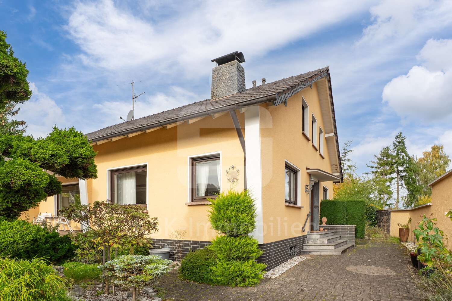 Außenansicht - Einfamilienhaus in 53881 Euskirchen / Kirchheim mit 146m² kaufen