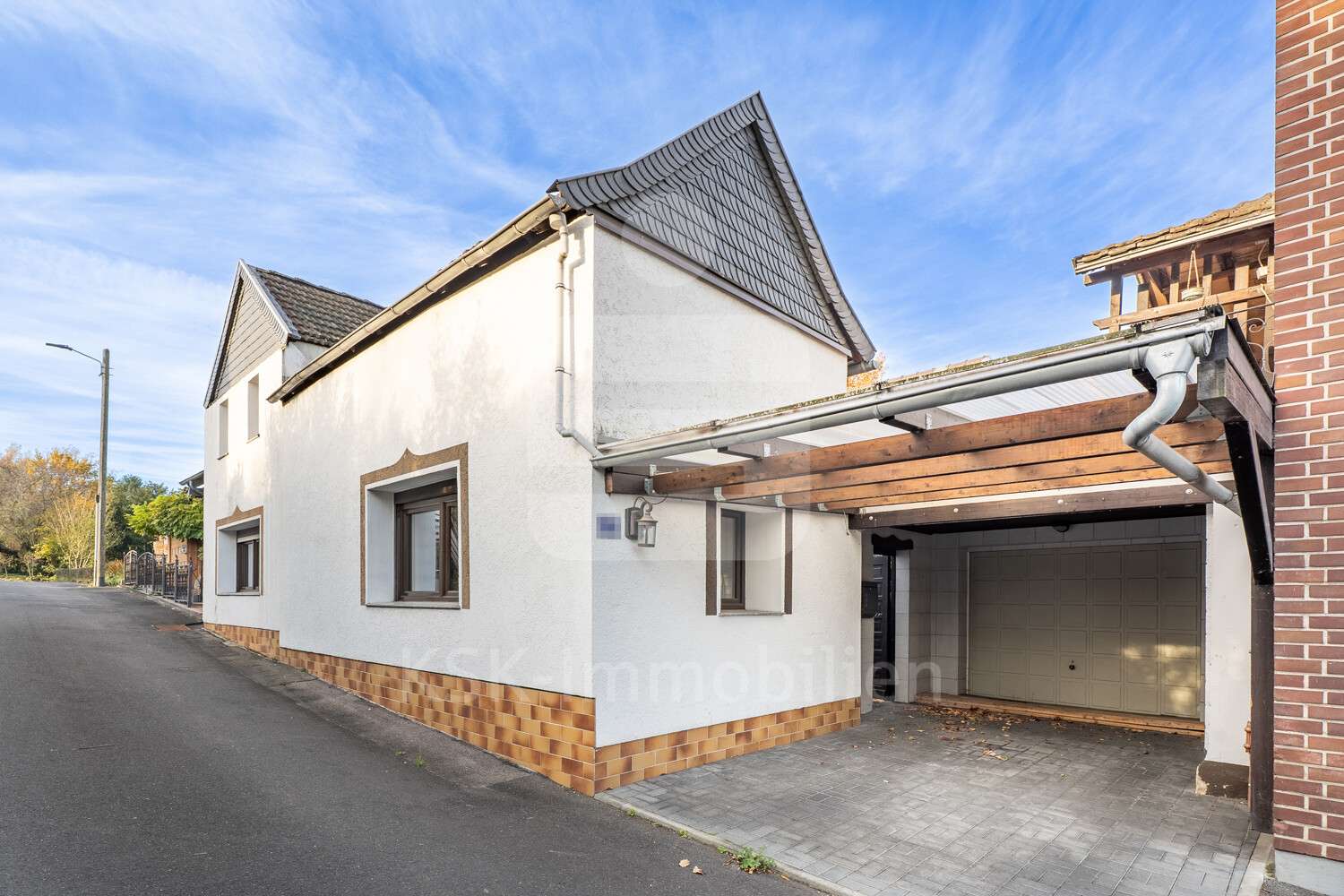 Außenansicht  - Einfamilienhaus in 53332 Bornheim mit 130m² kaufen