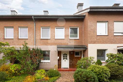 Vorderansicht  - Reihenmittelhaus in 42799 Leichlingen mit 95m² kaufen