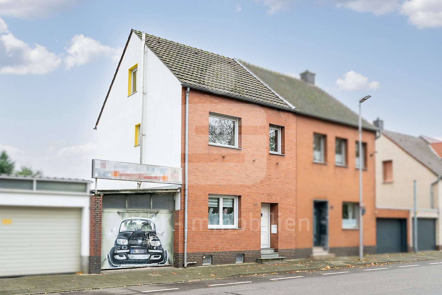 Außenansicht Außenansicht - Doppelhaushälfte in 41539 Dormagen mit 154m² kaufen