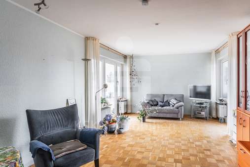 Wohnzimmer - Dachgeschosswohnung in 53604 Bad Honnef mit 84m² kaufen