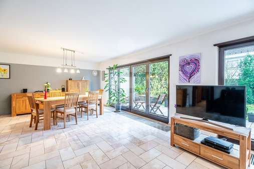 Wohn- und Esszimmer  - Erdgeschosswohnung in 53332 Bornheim mit 69m² kaufen