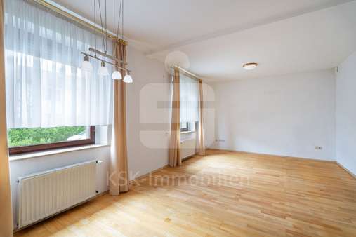 Wohnzimmer Erdgeschoss - Doppelhaushälfte in 51427 Bergisch Gladbach mit 118m² kaufen